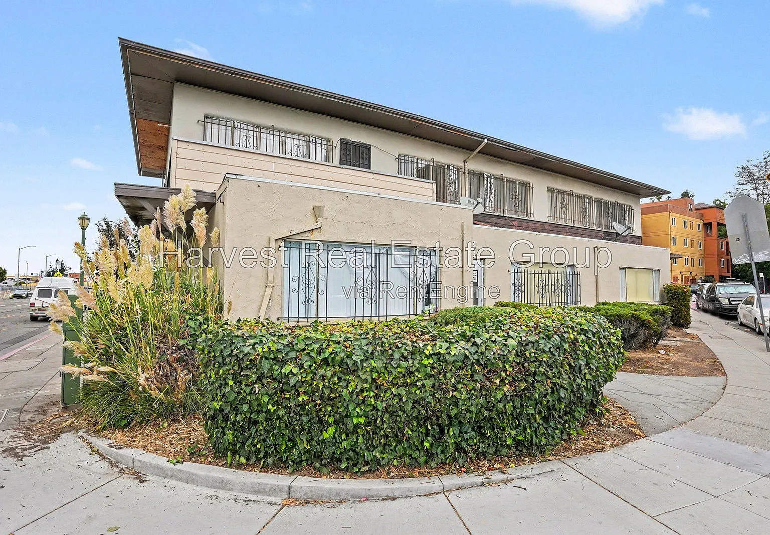8400 Macarthur Blvd — Photo 1