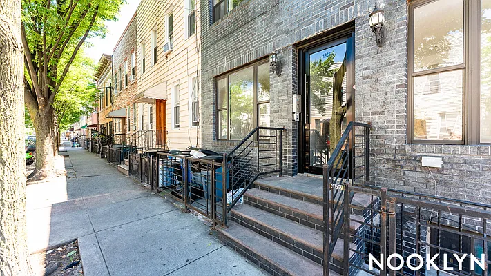 Rented by Nooklyn NYC LLC | media 4