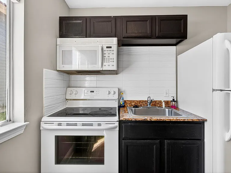 1664 Beach Blvd #37 — Photo 8