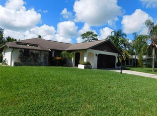 9051 Apple Valley Ave, Englewood, FL 34224