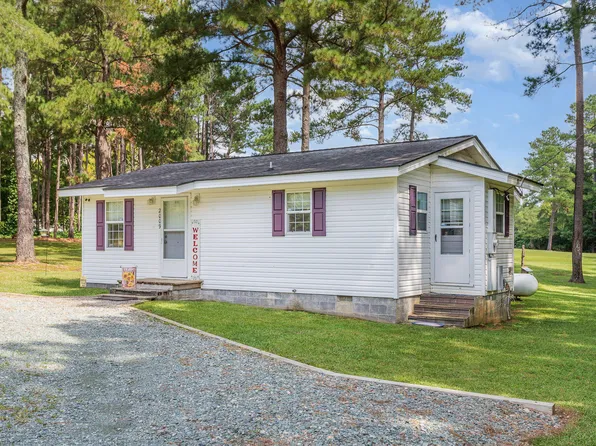 2009 McArthur Rd, Broadway, NC 27505