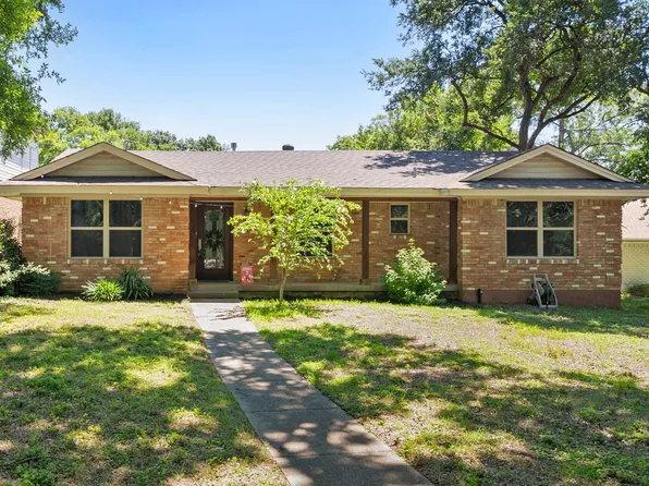 3082 Coombs Creek Dr, Dallas, TX 75233