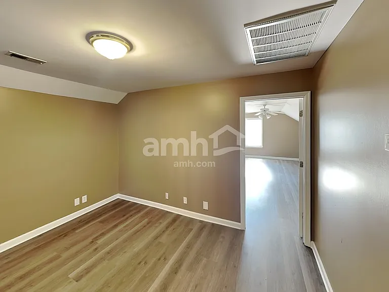 705 Milbridge Ct — Photo 16