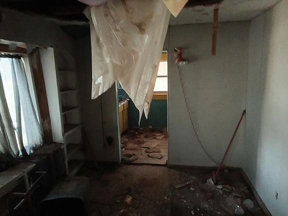 3rd image of 632 N Nelson St