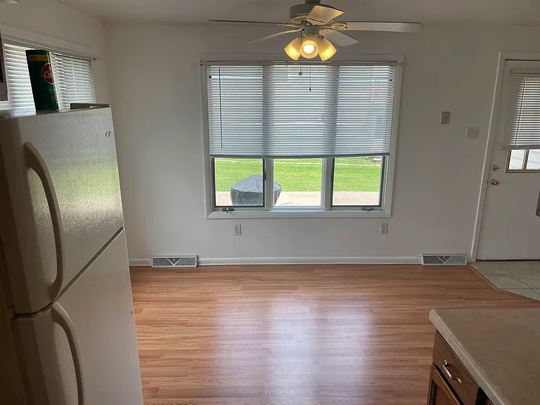908 Church St #1 — Photo 4