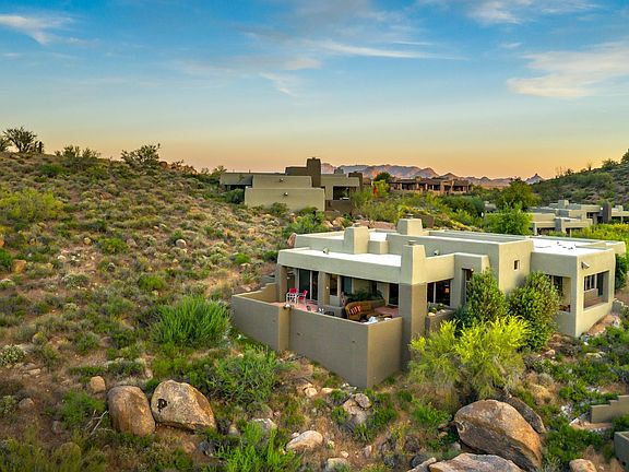 4th image of 9898 E Graythorn Dr