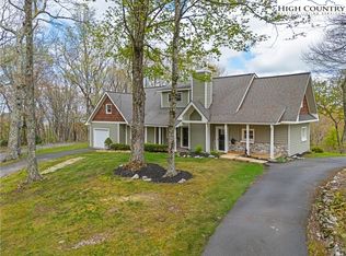 316 Crest Hl, Banner Elk, NC 28604