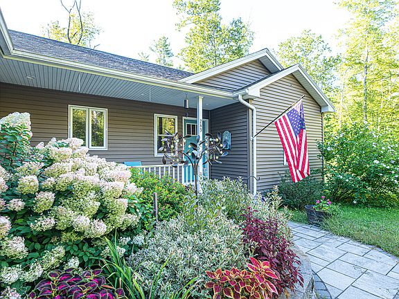 4th image of 243 Boyle Road