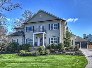 2439 Sharon Rd, Charlotte, NC 28211