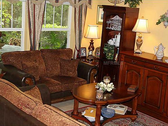 5th image of 9647 Tivoli Villa Dr