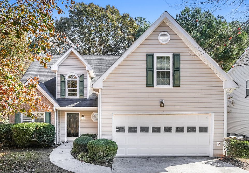 1st image of 761 Simon Park Cir