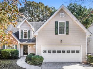 761 Simon Park Cir, Lawrenceville, GA 30045