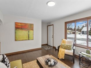 947 Lovell Ave W, Saint Paul, MN 55113