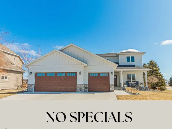 4840 2nd St SW, Moorhead, MN 56560