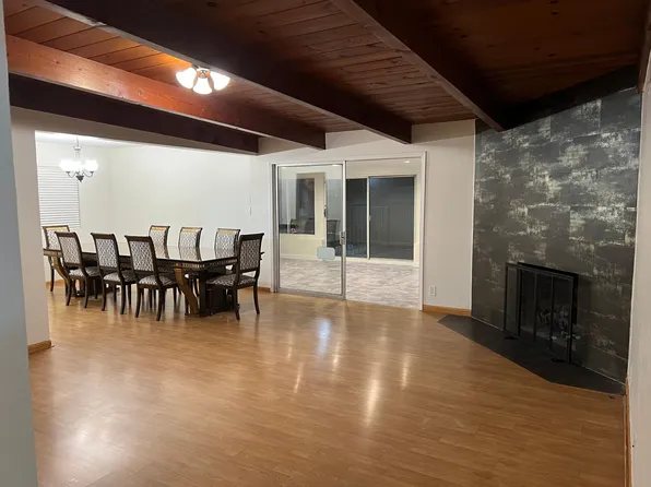 12829 Elkwood St, North Hollywood, CA 91605