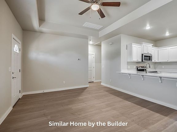 3rd image of 118 Sterling Dr