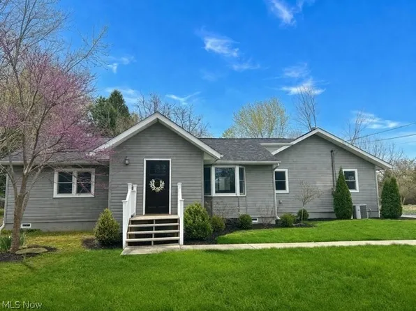 310 N Bissell Rd, Aurora, OH 44202