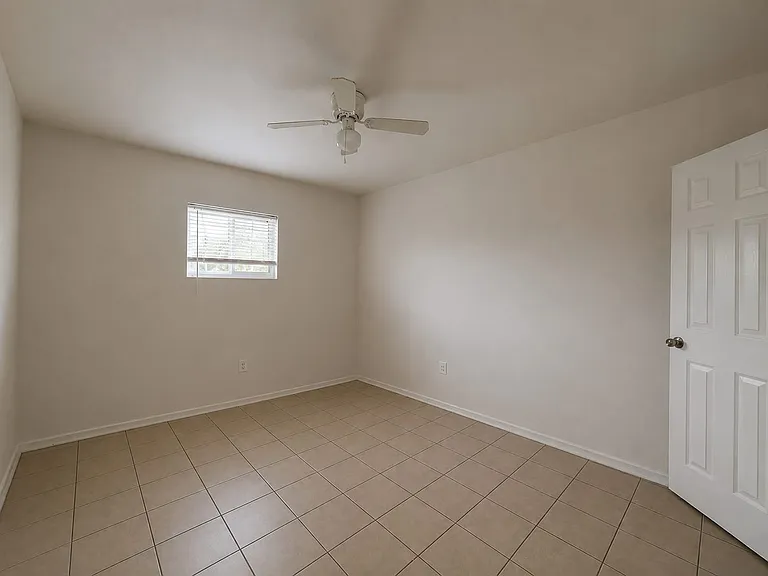 1811 Perkins Ave #7 — Photo 8