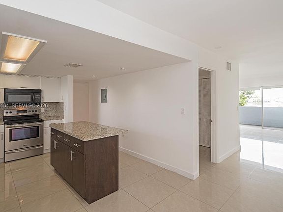 5th image of 9375 Fontainebleau Blvd APT L315
