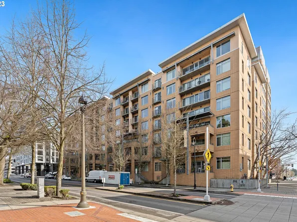 701 Columbia St APT 113, Vancouver, WA 98660