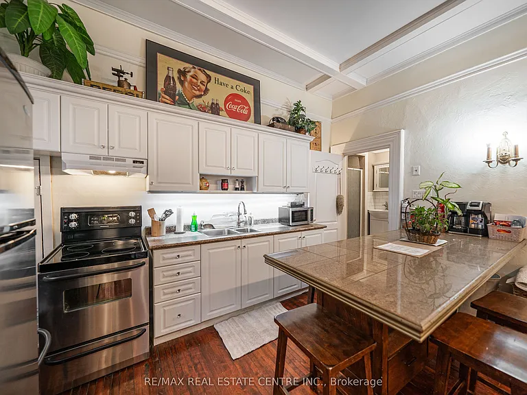 68 Scott St #A — Photo 6