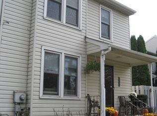 100 Pipers Pl, Chalfont, PA