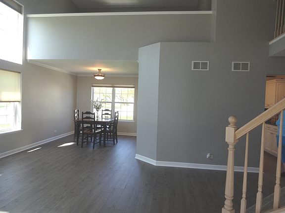3rd image of 1386 Newcastle Ln