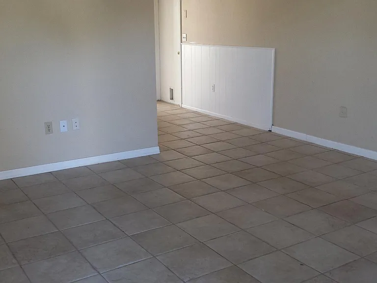 7418 Jenner Ave — Photo 5