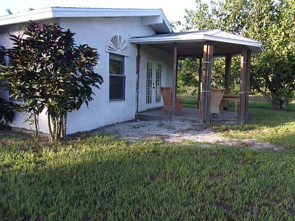 2nd image of 700 Honeybee Dr