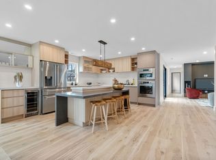 136-2 Salem St, Reading, MA 01867