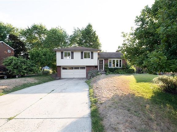 2nd image of 434 College Park Dr