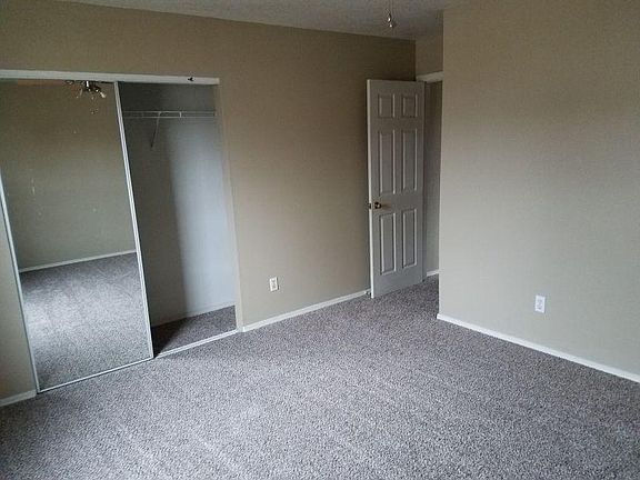 5th image of 1477 Andrew Ct