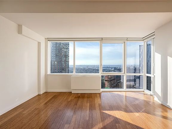 2nd image of 66 Rockwell Pl APT 23G