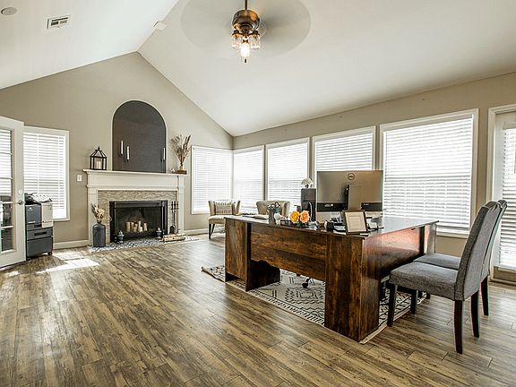 Leasing Office at Hunter's Ridge