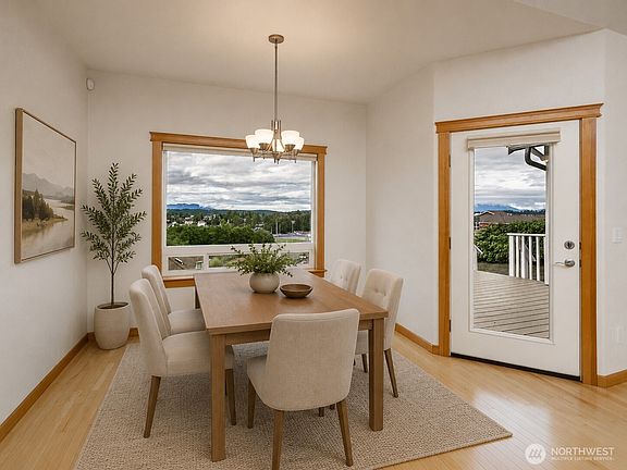 5th image of 1810 Island View Place