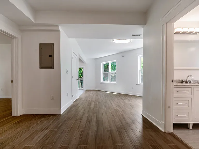 82 Ballou Ave #3 — Photo 26
