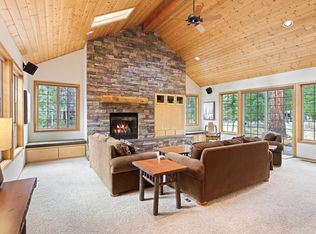 (Undisclosed Address), Sunriver, OR 97707