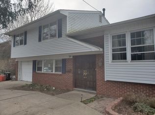 514 W Laurel Rd, Stratford, NJ 08084