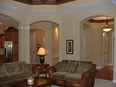 4th image of 8949 Bordeaux Way