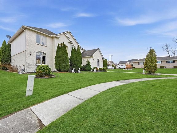 2nd image of 19444 Jack Pine Dr