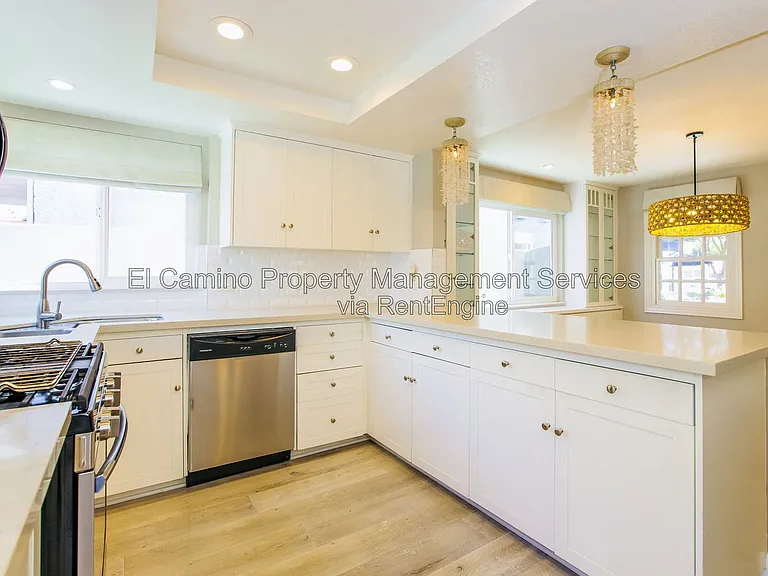 1728 Lake St — Photo 20