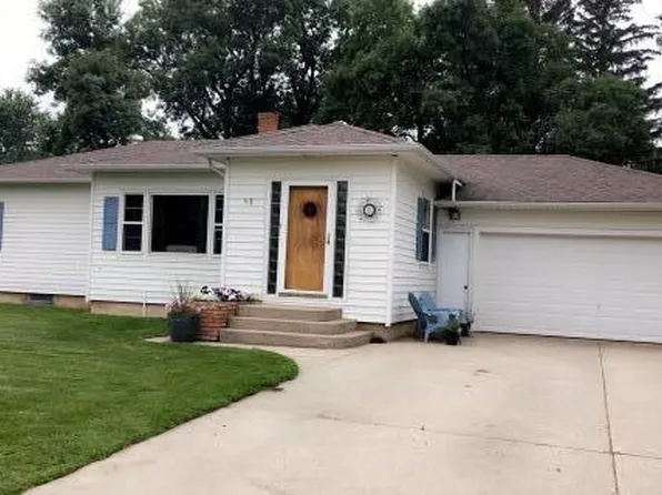 509 9th Ave S, Clear Lake, SD 57226