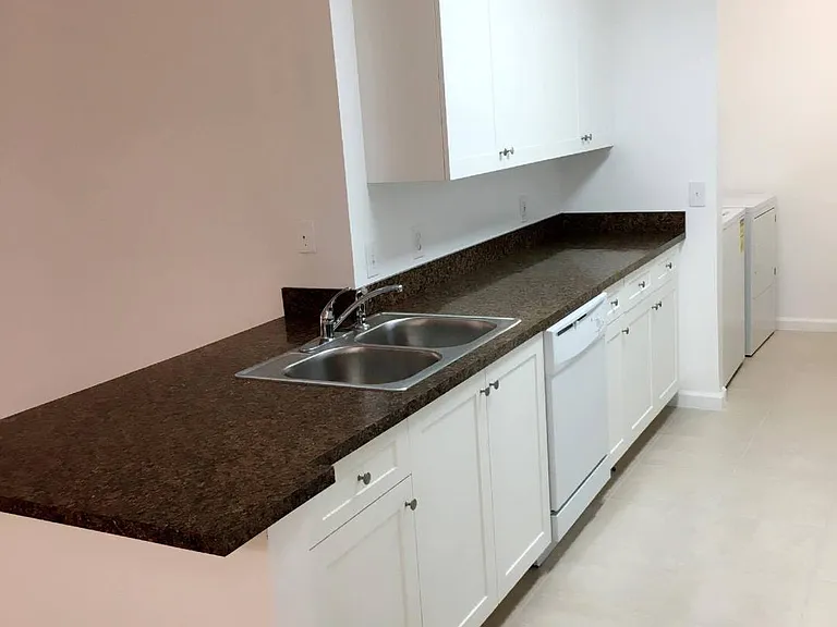 The Mirage Apartments — Photo 154