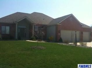 1808 N Dewey St, Auburn, IN 46706