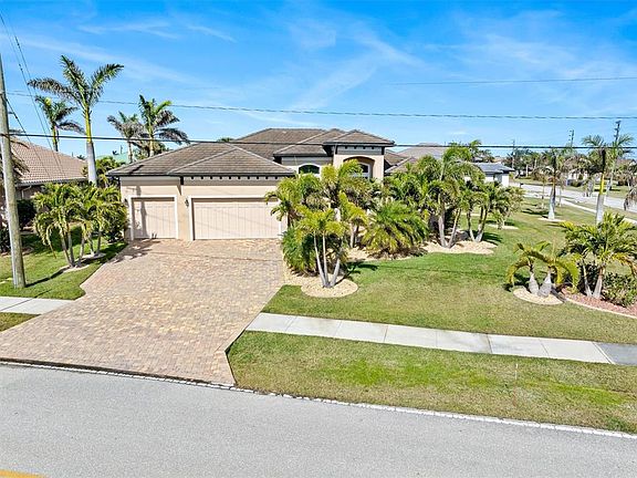 4th image of 3937 Bal Harbor Blvd