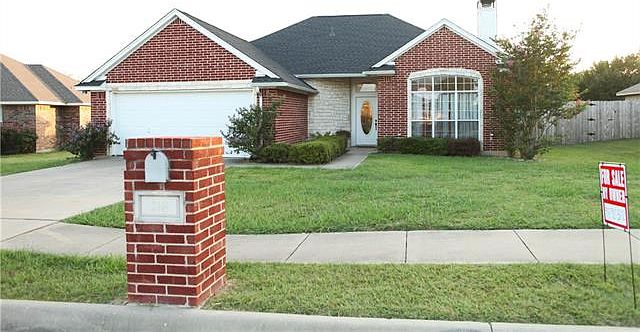 1st image of 218 Chambers Creek Cir