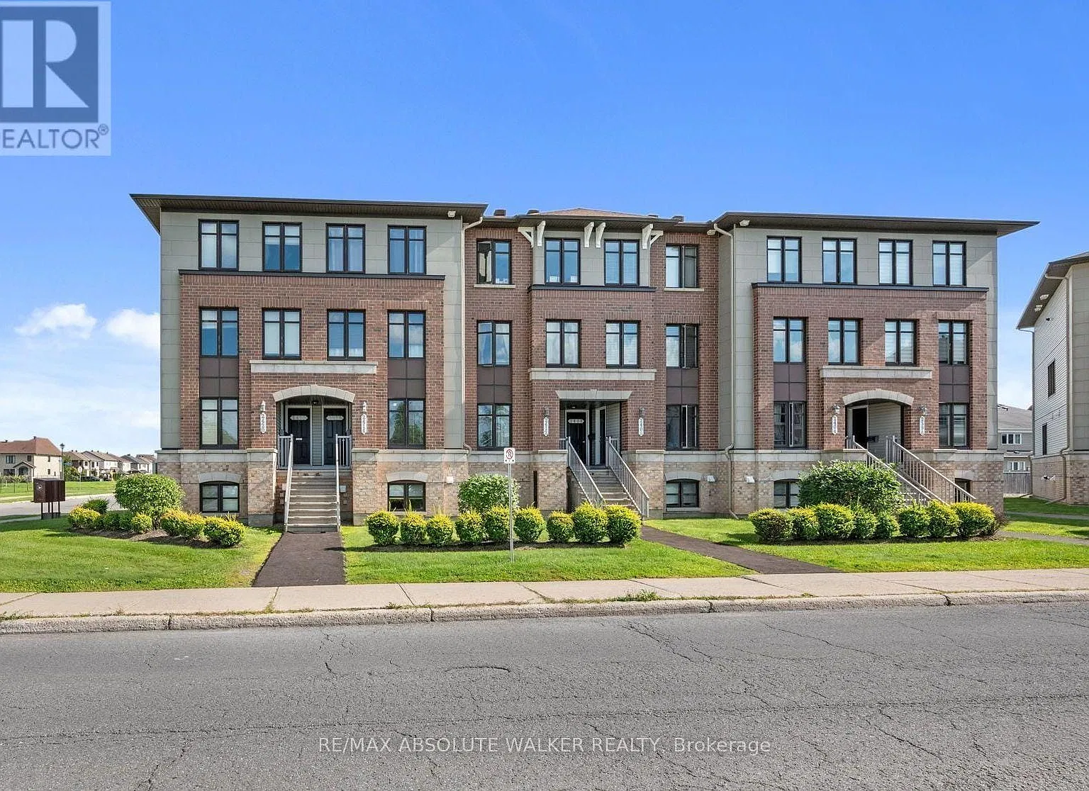 Esprit Dr, Orleans — Photo 1