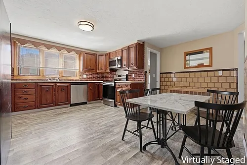 586 Franklin St #1 Photo 1