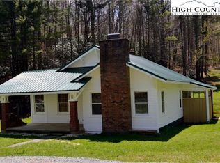 2269 Long Branch Rd, Lansing, NC 28643