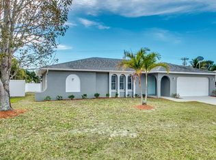 2210 NE 3rd Ter, Cape Coral, FL 33909